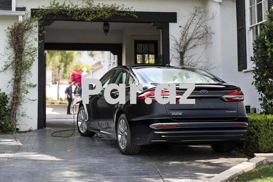 Ford Fujn ela veziyyetde
